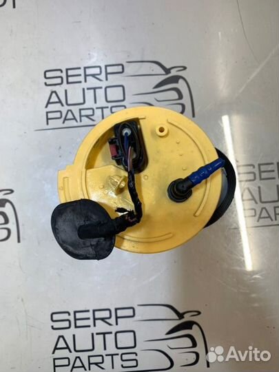 Насос топливный Volkswagen Passat B6 2.0 BMR 2009