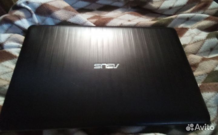 Ноутбук asus