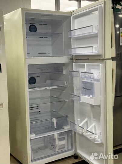 Холодильник широкий Samsung 70см Бежевый