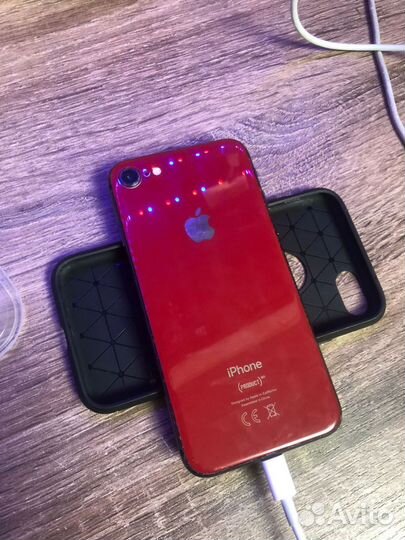 iPhone 8, 64 ГБ