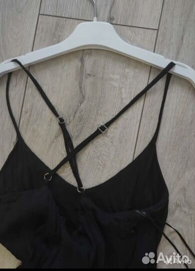 Платье guess