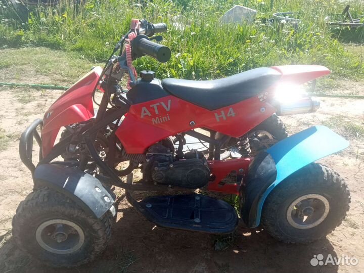 Детский квадроцикл на бензине атv