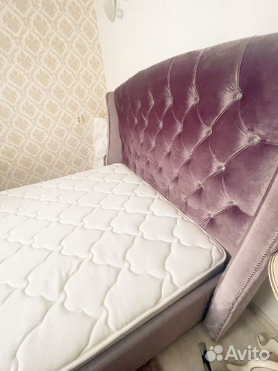 Кровать двухспальная с матрасом 180 200 бу