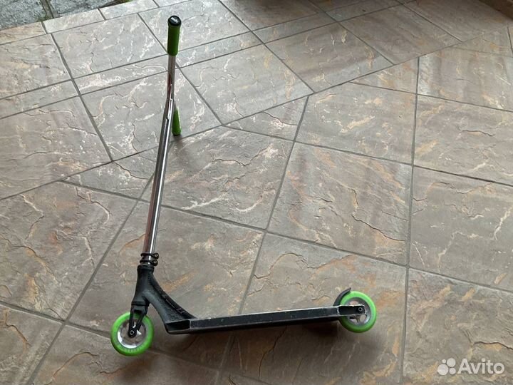 Самокат трюковой