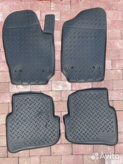 Автобильные Коврики Unidec На VW Polo V