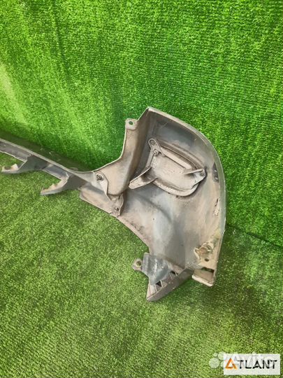 Бампер задний toyota funcargo