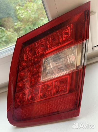 Фонарь багажника задний правый е212