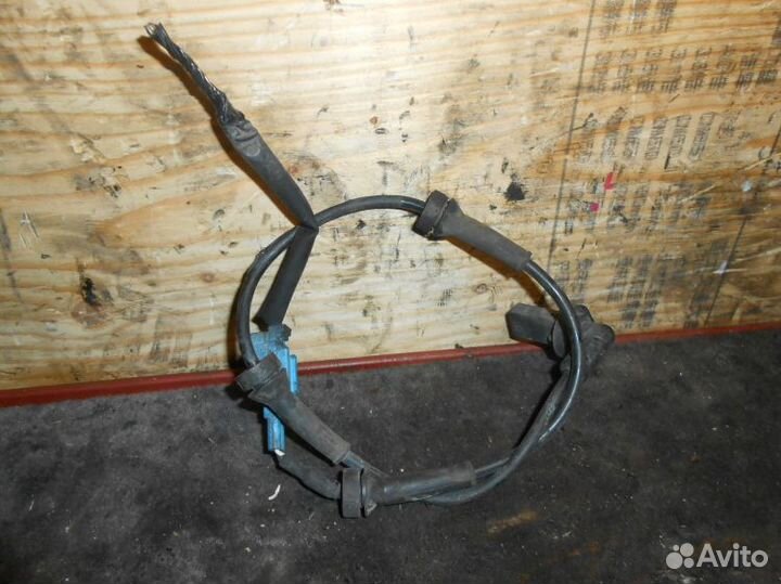 Датчик авs задний Nissan X-Trail NT30 левый б/у