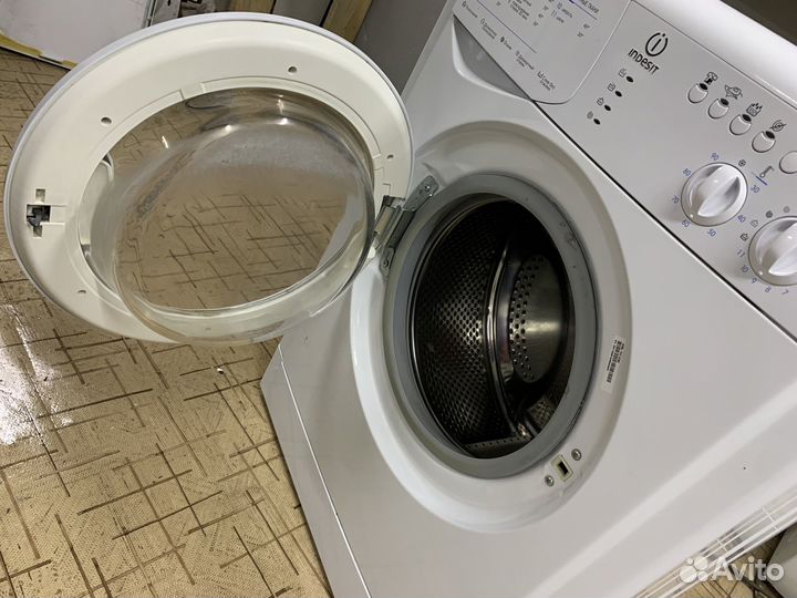 Стиральная машина indesit 5кг