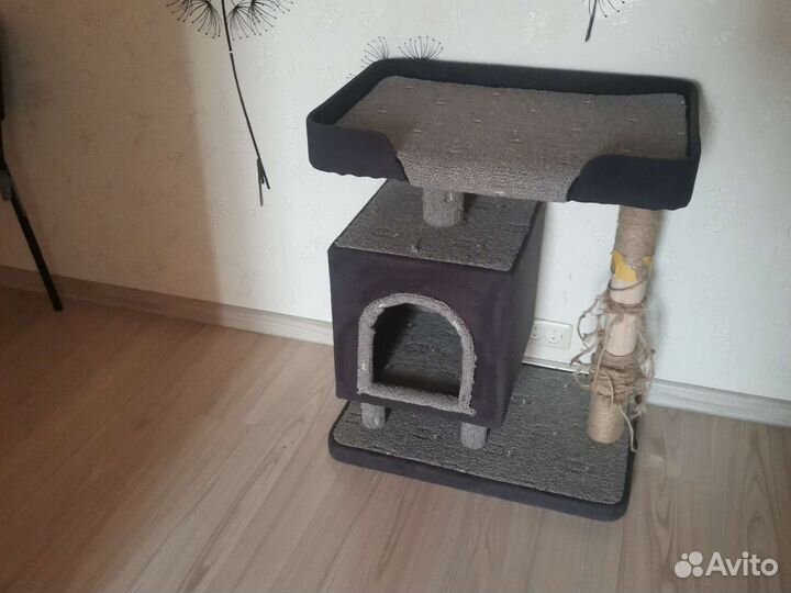 Домик для кошки с когтеточкой