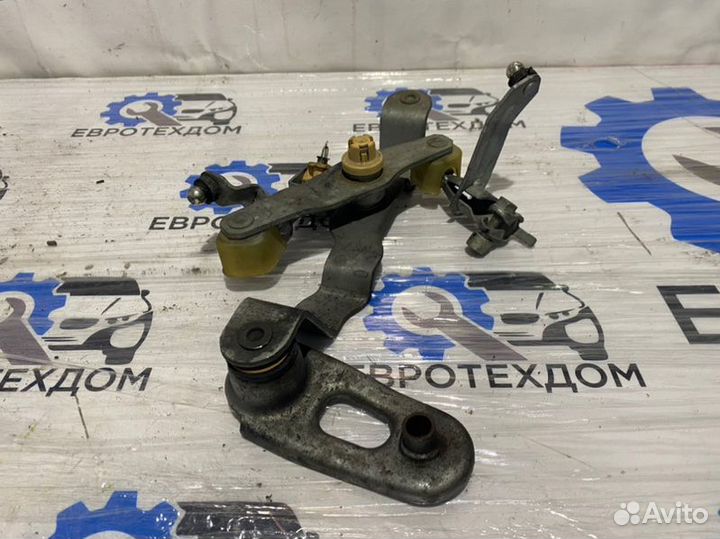 Рычаг переключения передач Opel Vectra B седан