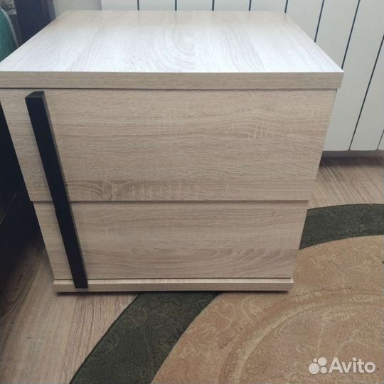 Тумба прикроватная