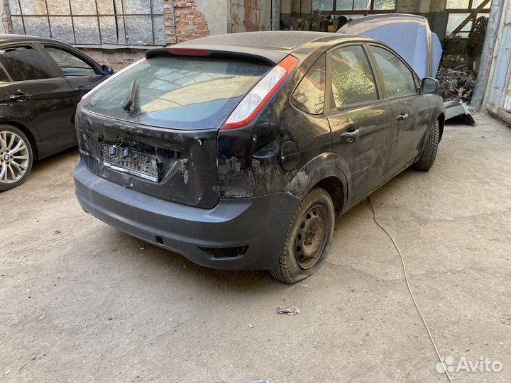 В полном разборе Ford Focus 2 2011г 1.6 AT