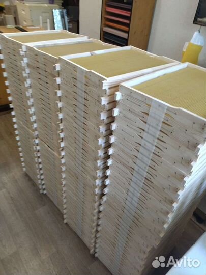 Рамки для ульев с вощиной