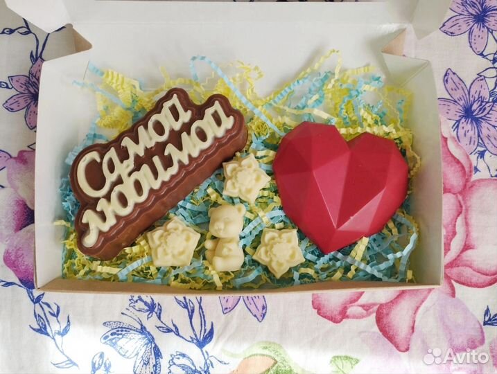 Шоколадные подарки маме