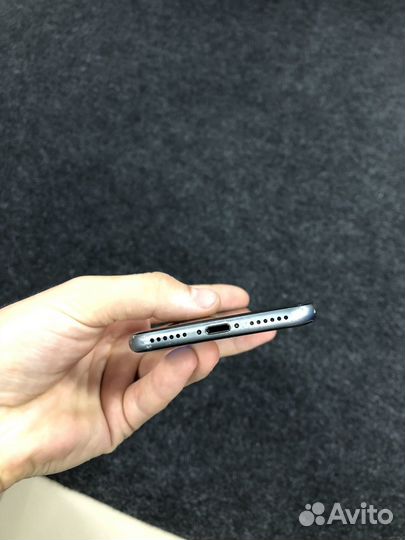 iPhone 8 64gb