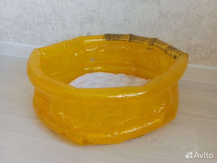 Надувной круг детский бассейн и нарукавники
