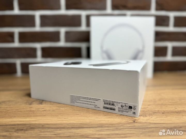 Airpods max AB1561M Алюминий silver with white