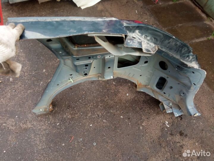 Заднее крыло Dodge Caliber правое