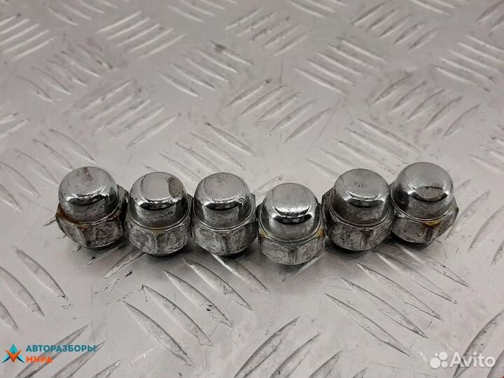 Болт колесный Nissan Armada рест. 2007 40224V5510