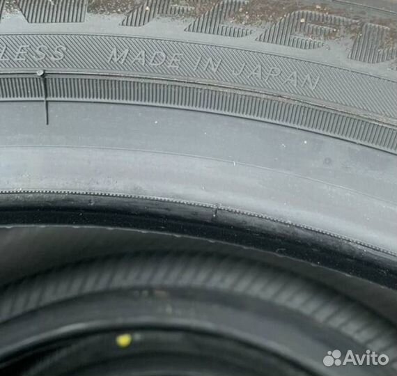 Yokohama Advan Fleva V701 235/40 R19 и 255/35 R19 96W