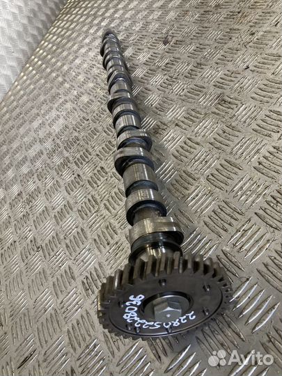 Распредвал isuzu 8982272611
