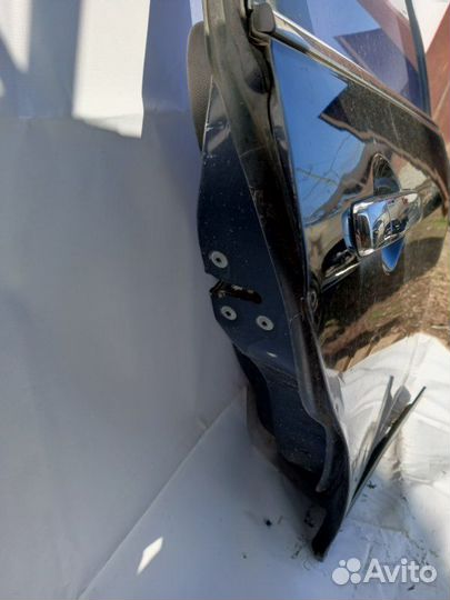 Дверь боковая задняя правая Nissan Teana