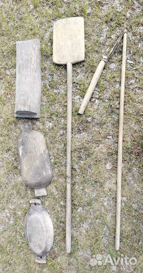 Корыто, лопата для хлеба, цеп молотило