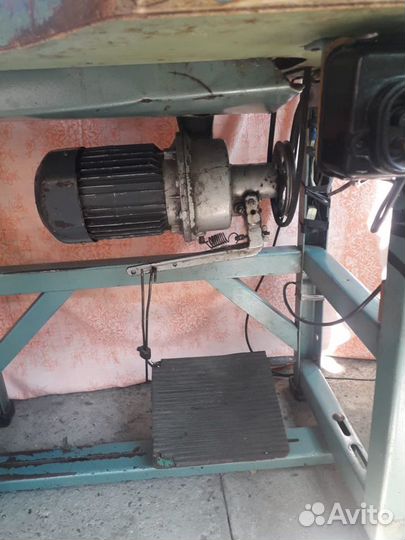 Швейная машинка 1022