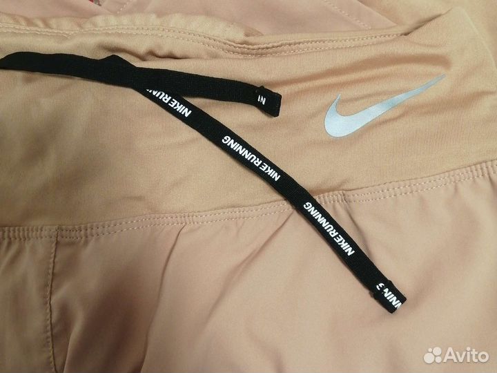 Одежда для спорта женская