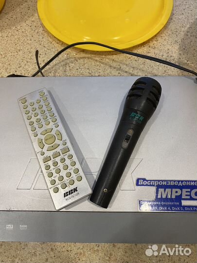 Двд плеер с пультом функ караоке (микрофон )