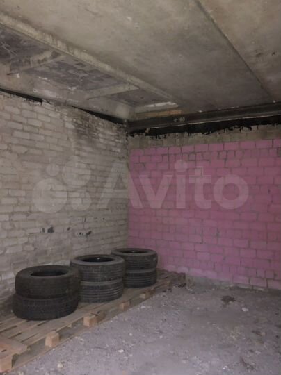 Гараж, > 30 м²