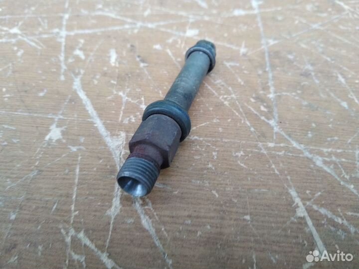Топливная форсунка двигателя 9A на VW Пассат В-3