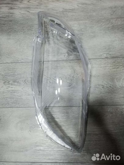 Стекло фары Toyota Corolla 150 (2007-09)