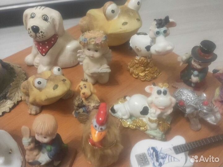 Статуэтки сувениры