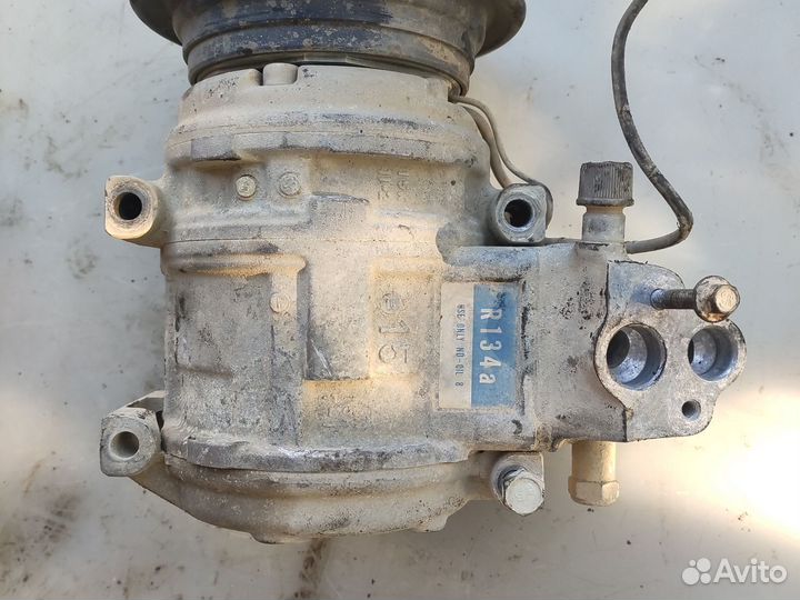 Компрессор кондиционера Митсубиси Паджеро 2