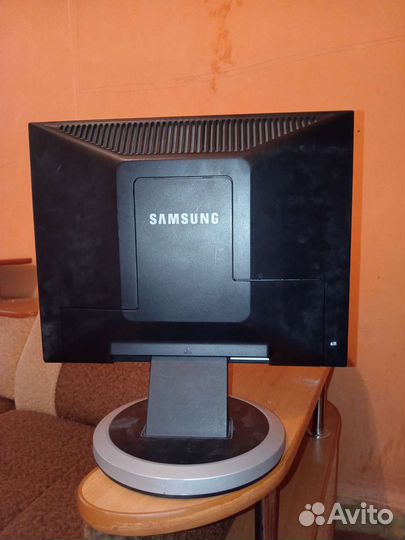 Монитор Samsung 24