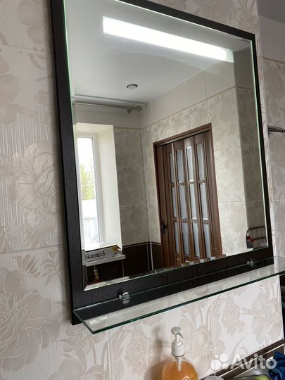 Зеркало с подсветкой для ванной