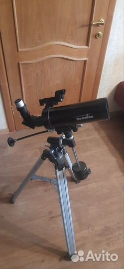 Телескоп Sky-Watcher BK MAK80EQ1 на штативе