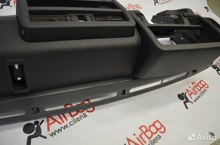 Торпедо панель приборов Nissan Patrol 1996 г