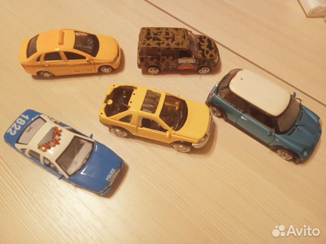 Машинки металлические пакетом