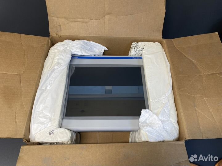 Allen-Bradley 2711P-T12C4A9 Панель, Б/У 1 шт