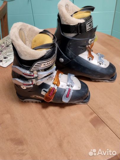 Ботинки горнолыжные