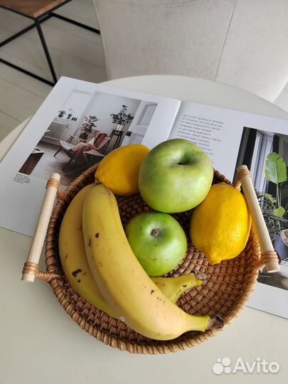 Плетеный поднос