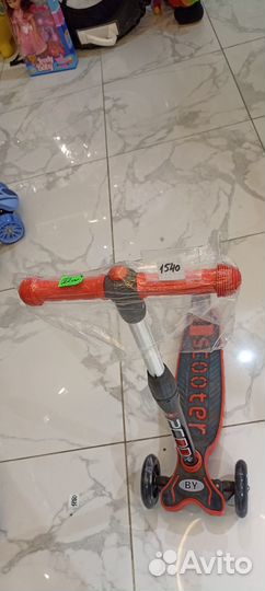 Самокат детский трехколесный новый