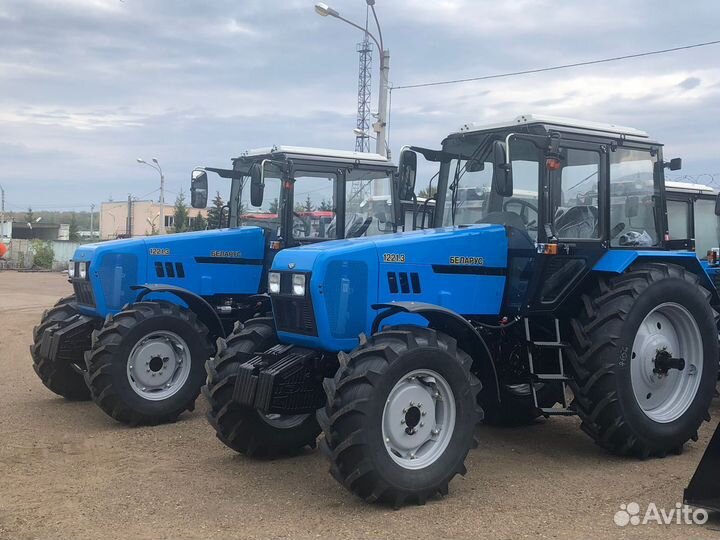 Трактор МТЗ (Беларус) 1221.3, 2023