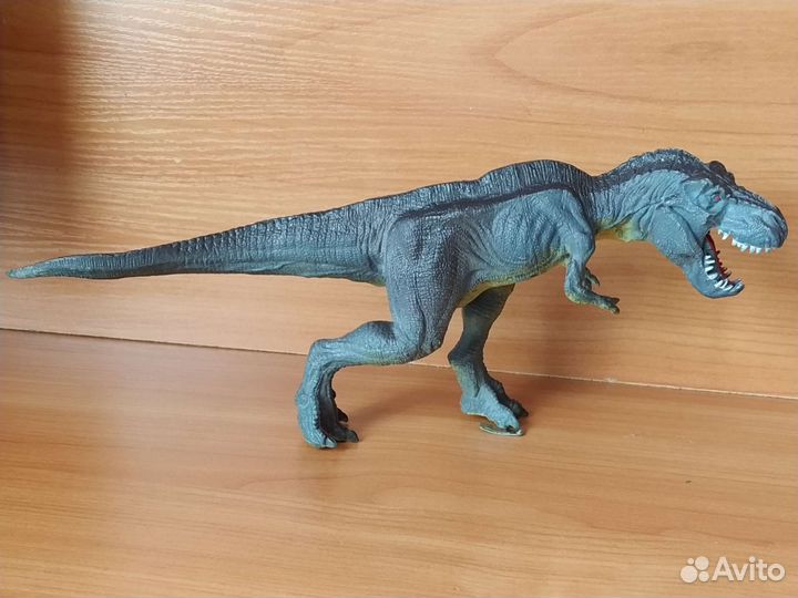 Динозавры игрушки