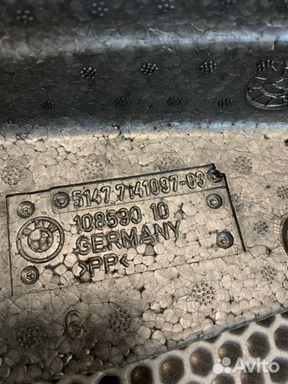 Уплотнитель Bmw 335 Xi E92 N54 2007