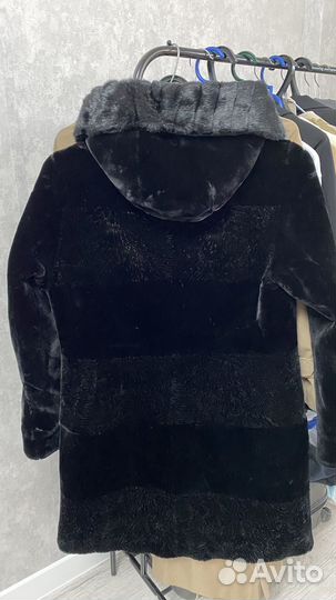 Шуба из искусственного меха с капюшоном