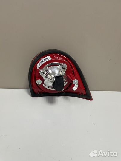 Фонарь в крышку левый Фольксваген Гольф 5
